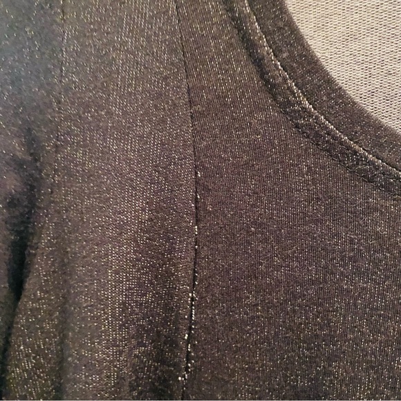 ⭐️ UNCLE FRANK Black Tassel Hem Tunic Top - Picture 6 of 6